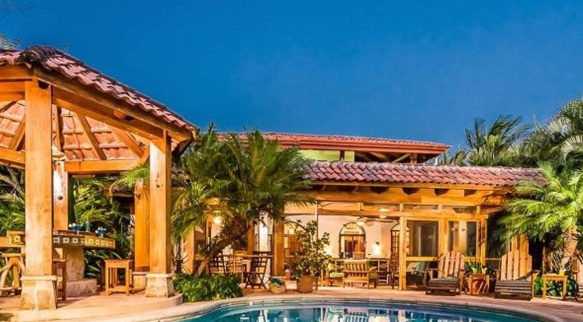 tamarindo-real-estate-ocean View Villa with great rental history-09